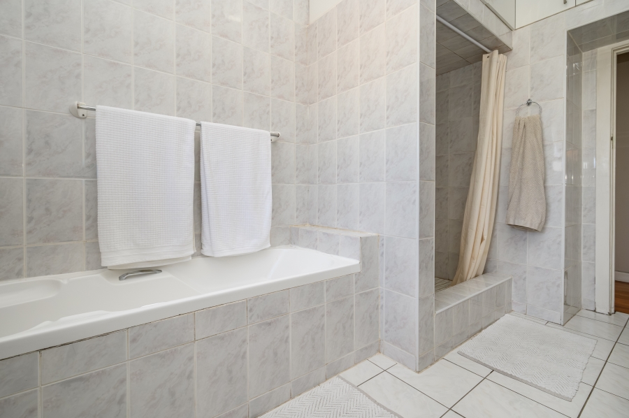 3 Bedroom Property for Sale in Summerstrand Eastern Cape